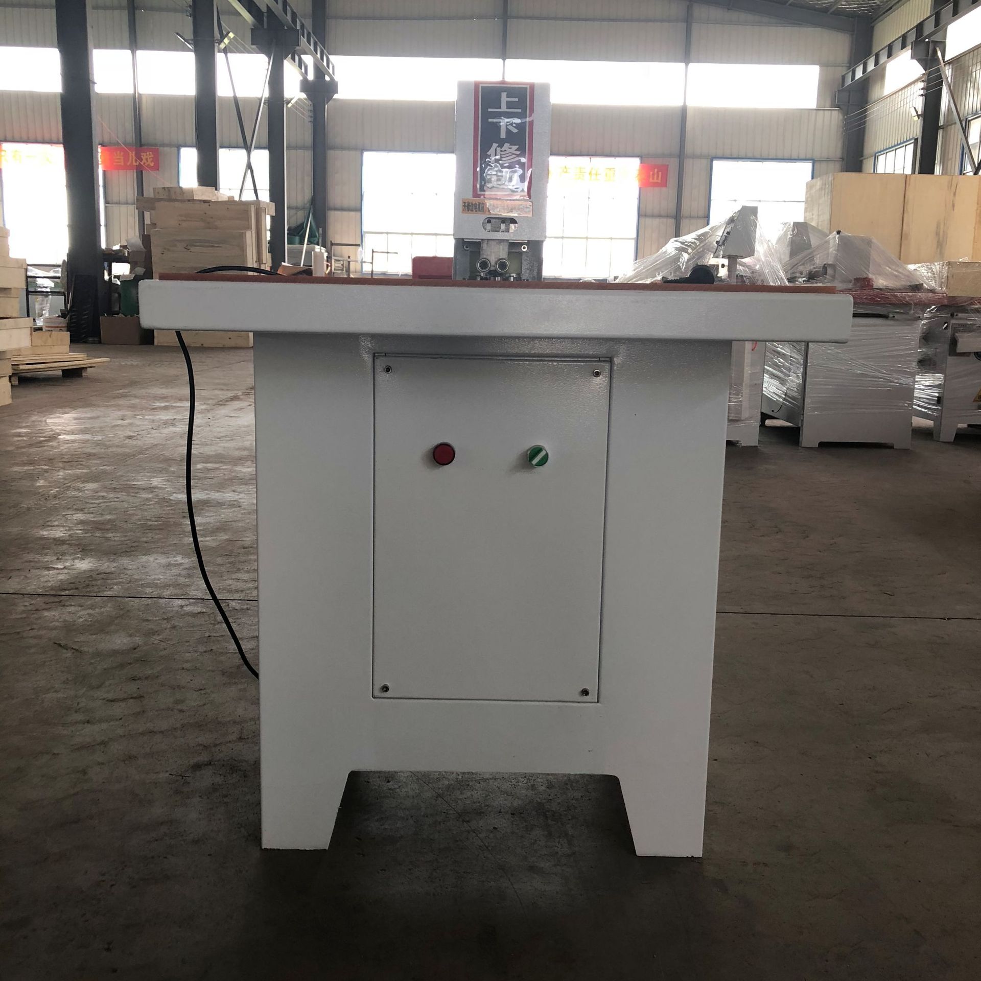 木工机械曲直线修边机 封边修边一体机刮边机 自动修边机