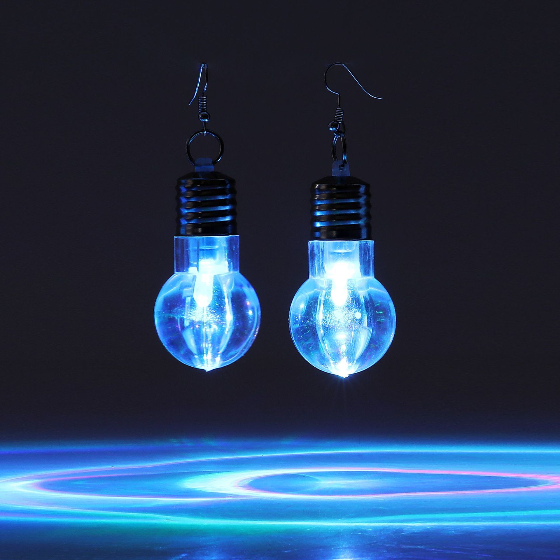 小巧简约创意款挂件七彩灯泡耳环欧美夸张夜店个性发光电灯泡耳饰