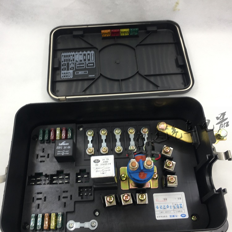 适用解放j6盒控制盒保险盒电源盒总成3722080-40w/c 3722121-40w