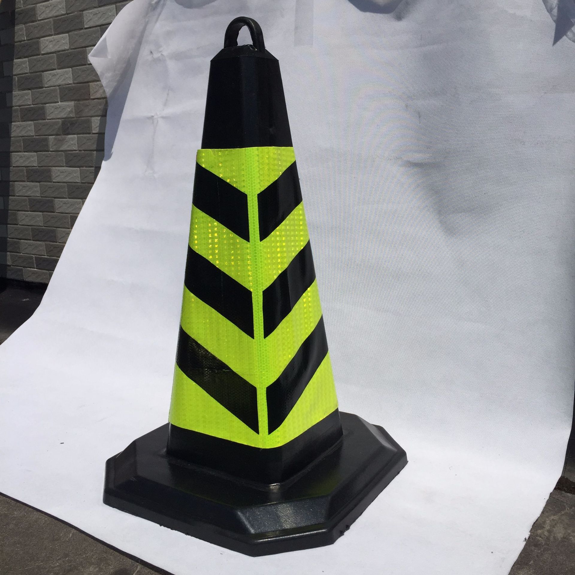 橡胶路锥7斤反光加重隔离墩禁止停车雪糕筒桶请勿泊车方锥警示牌