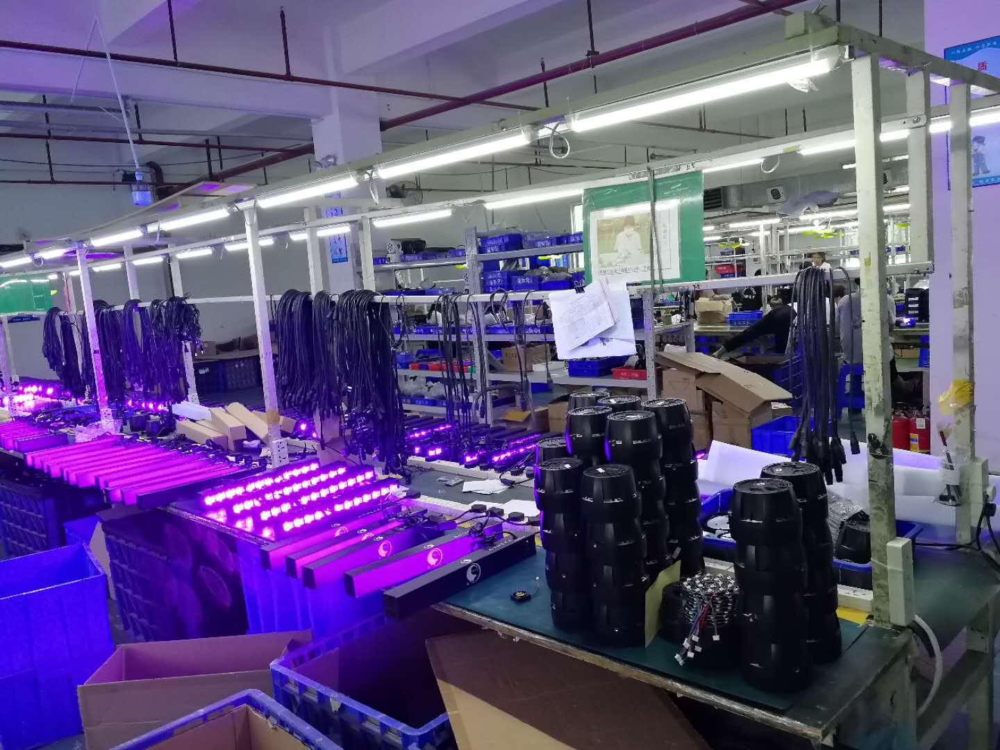 摇头灯舞台灯全彩表演帕灯声控led彩灯ktv酒吧包房婚庆旋转闪光灯
