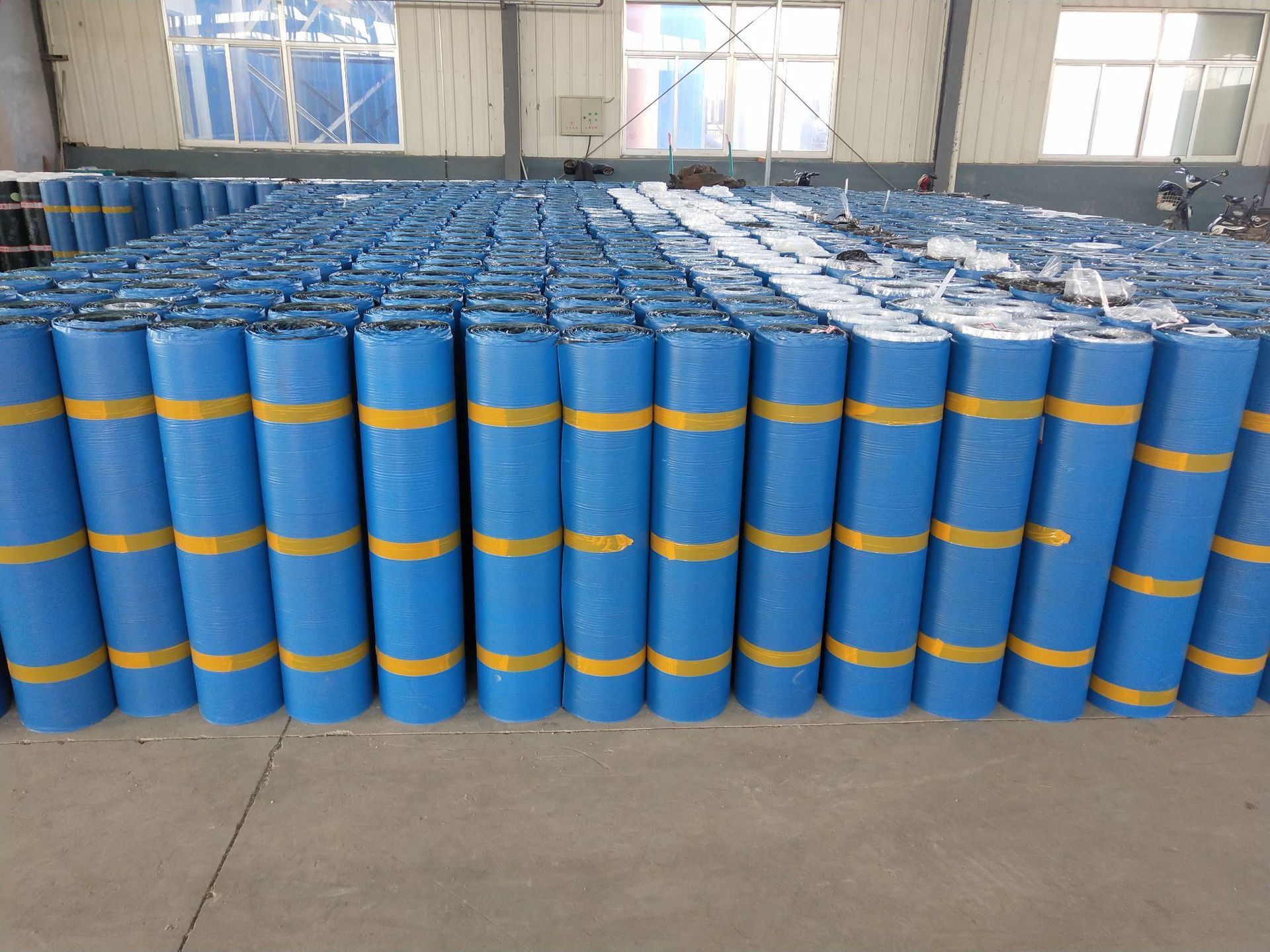 自粘防水卷材 高分子复合胎防水卷材 厂家直销 可批发