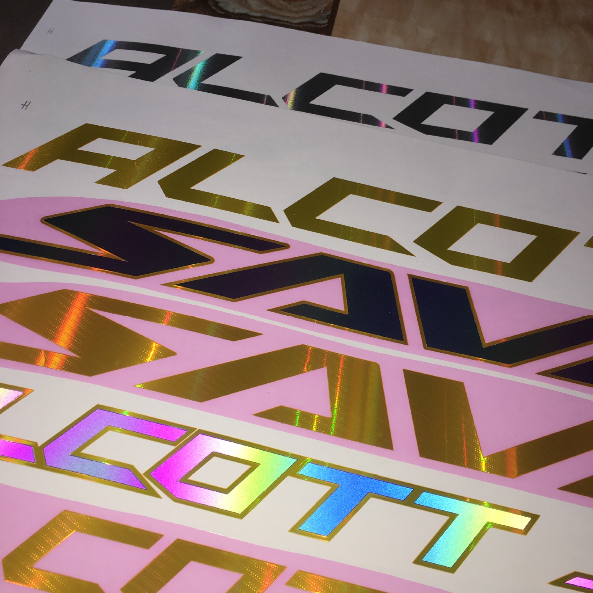 厂家直销水贴纸反光膜自行车水转印七彩渐变幻彩反光材料反光膜