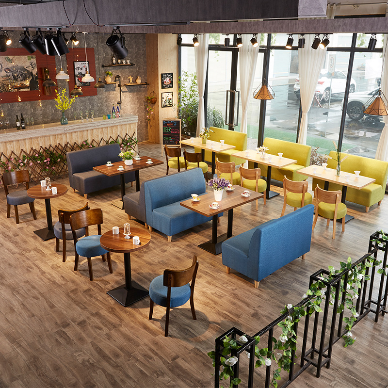 如何给西餐厅搭配桌椅?