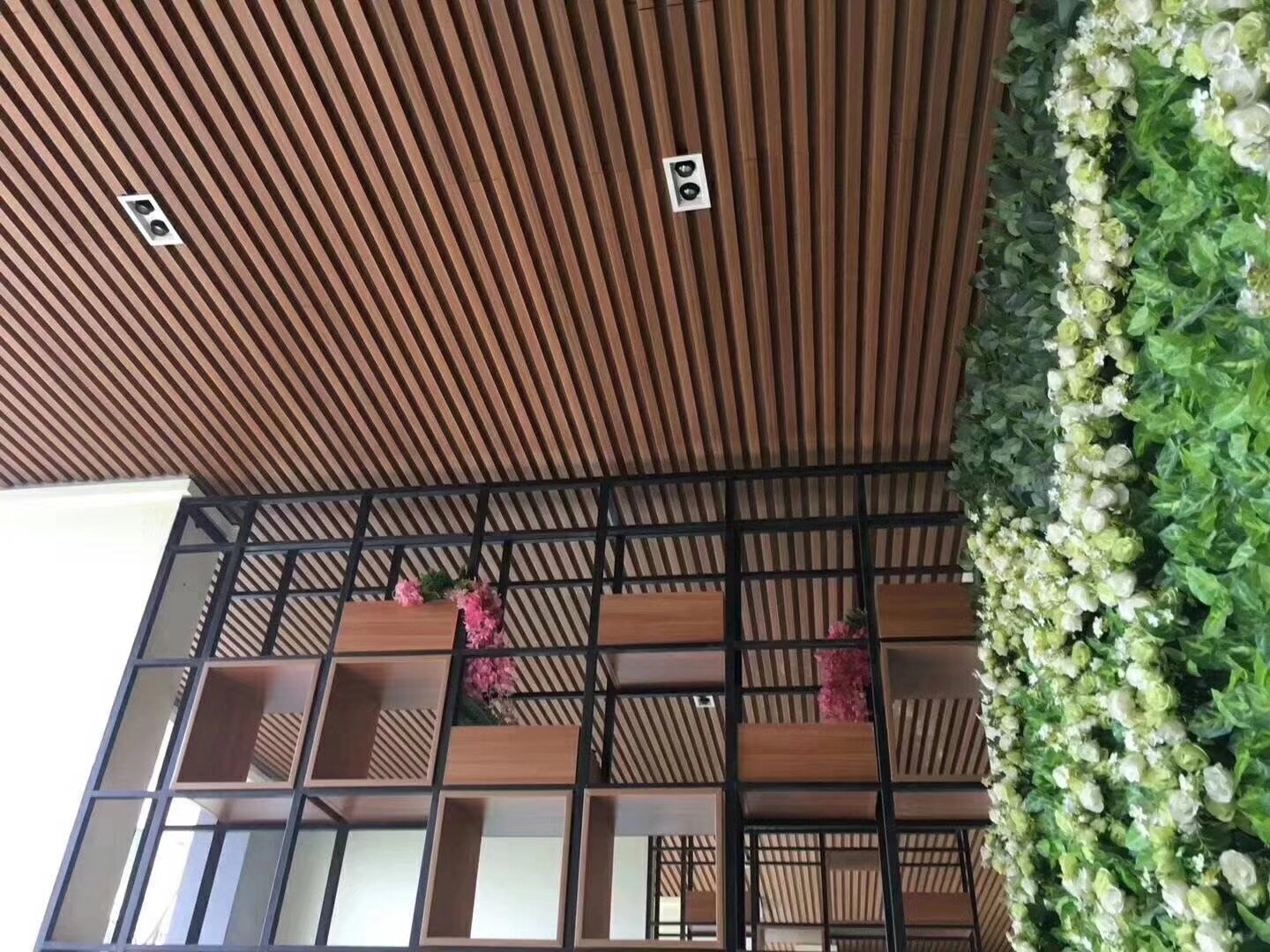 工厂现货-生态木天花吊顶40*45-酒店宾馆装修材料批发