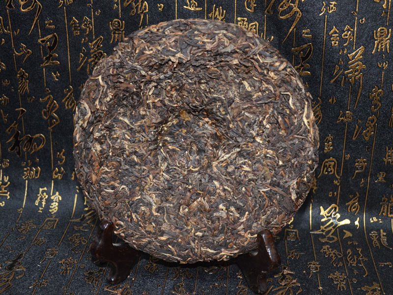 大白菜七子饼茶 老班章有机茶 勐海古树纯料生茶 云南普洱茶批发