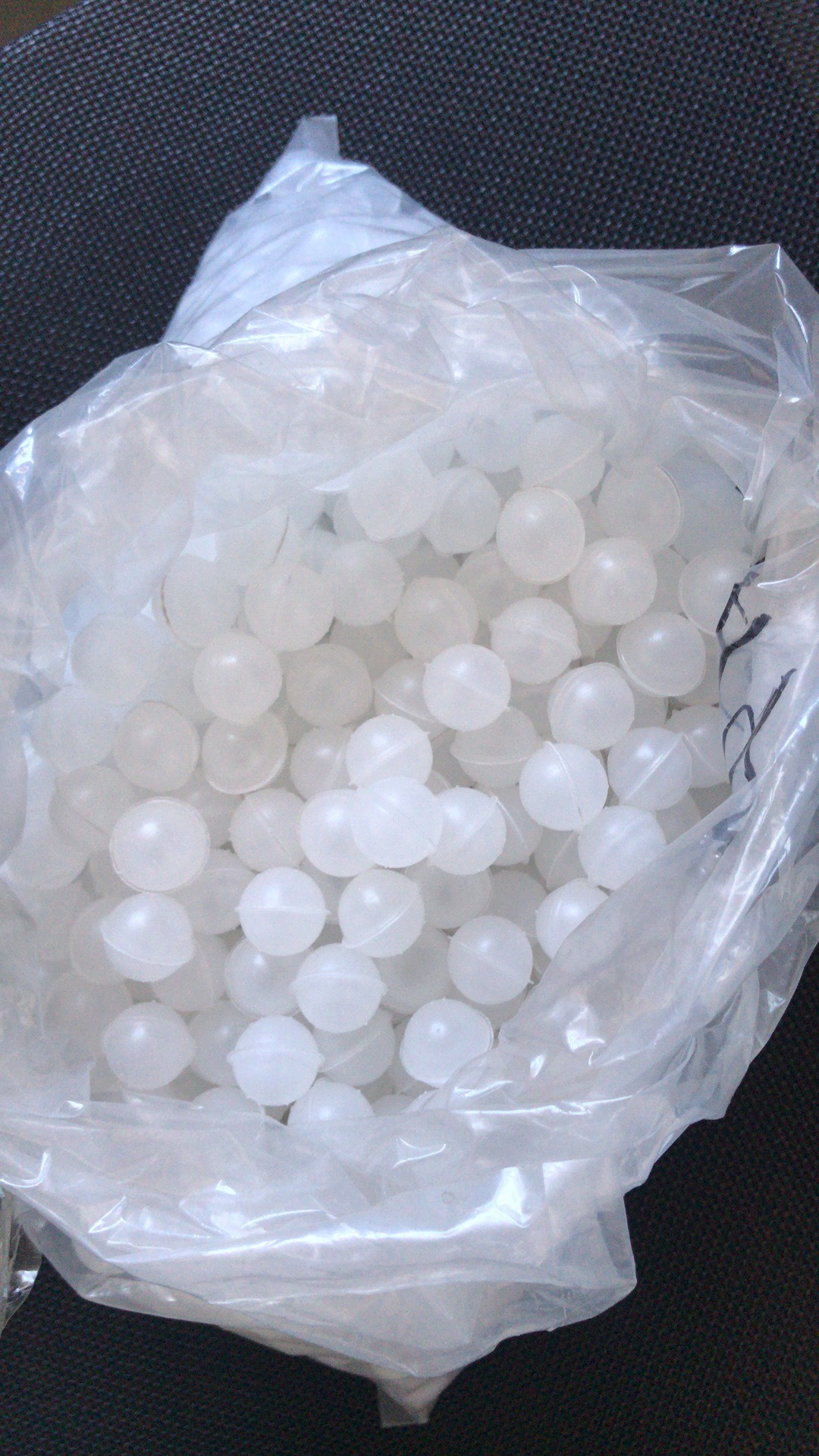 供应环保耐酸咸半透15mm pp填料空心球 塑料浮球 液面覆盖球