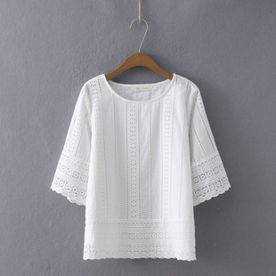 蕾丝甜美镂空娃娃衫