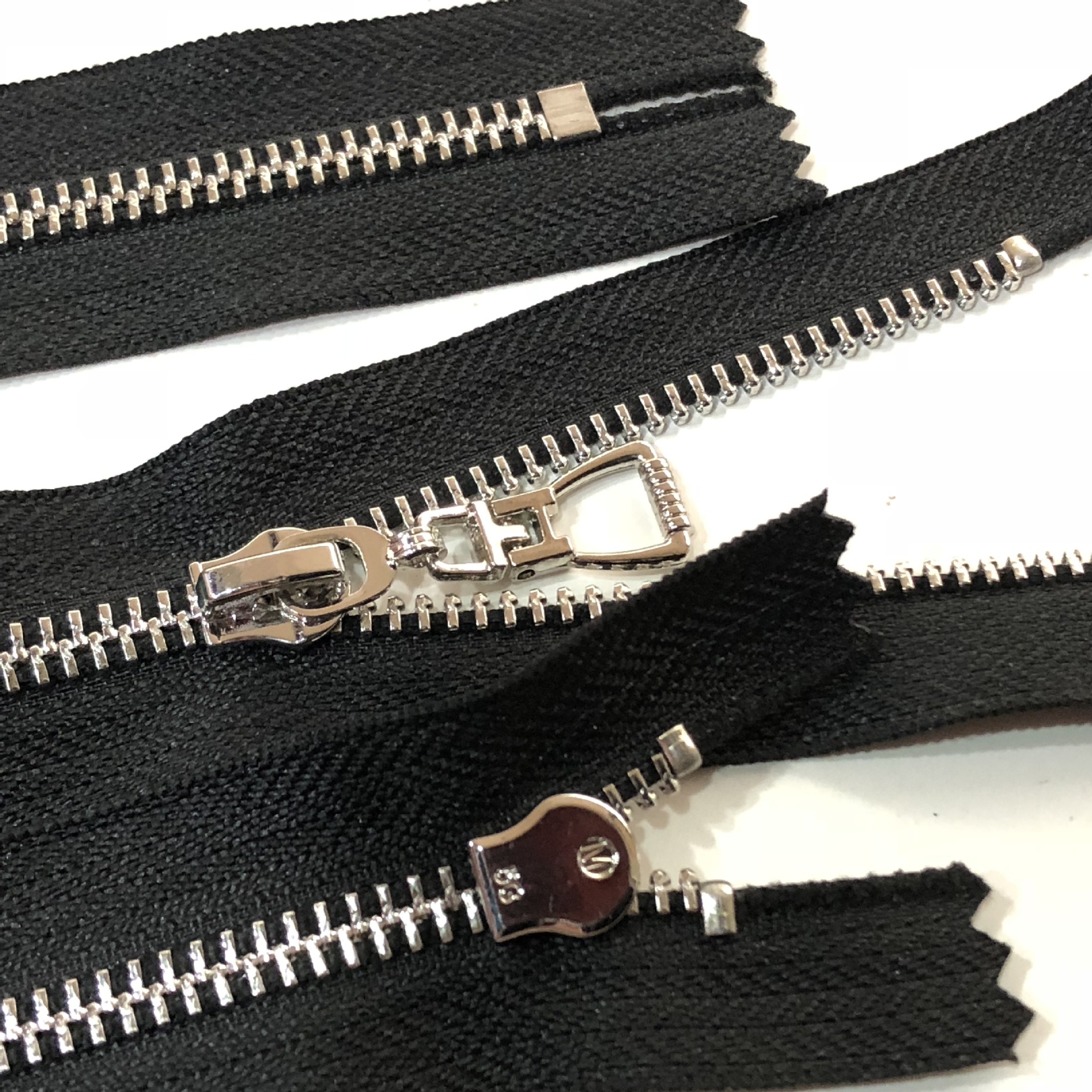 5#金属拉链 y牙 厂家直供 环保 顺滑度好 定制 适用箱包鞋材服装