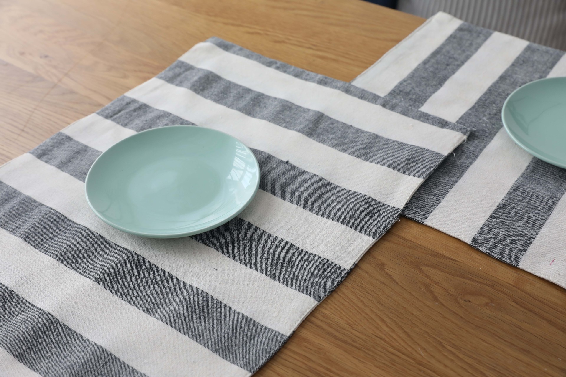 北欧简约现代条纹餐垫 布艺餐巾 餐布西餐j背景布拍照道具采购价格
