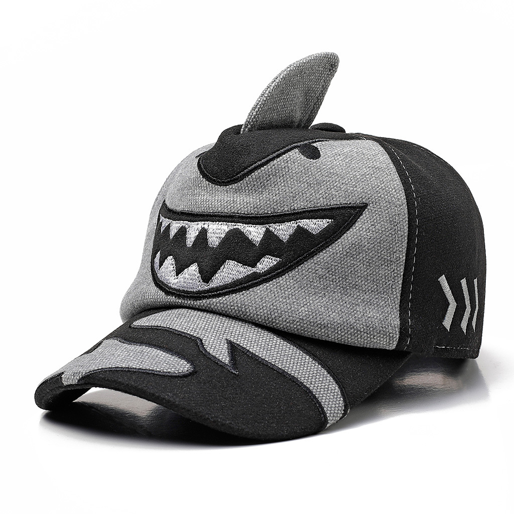 阳冠男女儿童护耳棒球帽卡通鲨鱼帽子户外休闲保暖鸭舌帽厂家直销