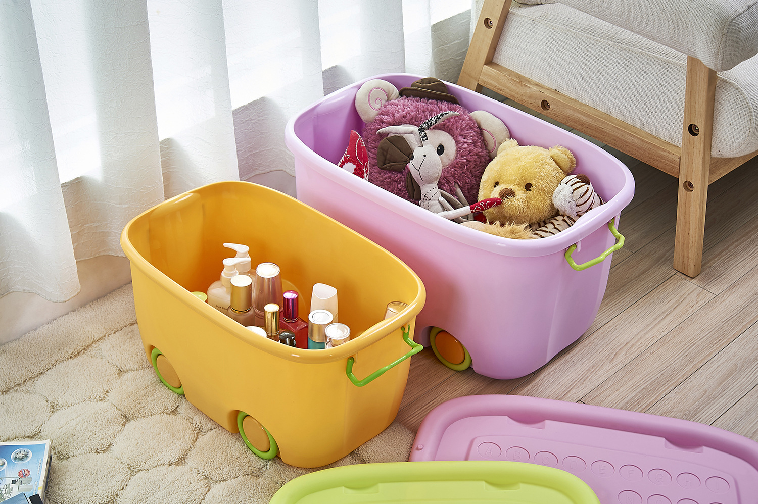 新款卡通玩具整理箱加厚塑料多色儿童收纳箱车载带轮子小号大号