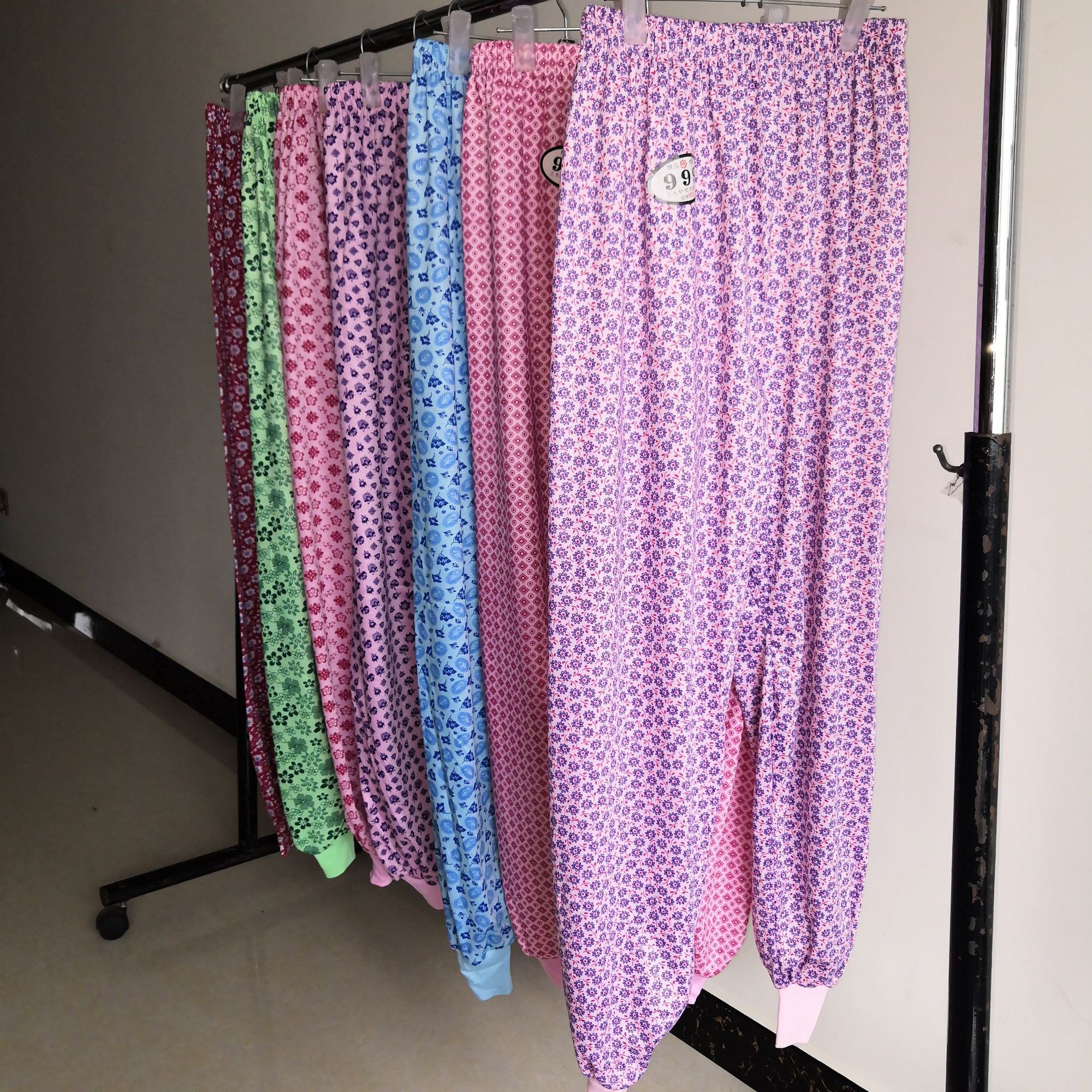 超市特卖厂家直销纯棉春秋印花保暖裤地摊跑量加肥加大女士花秋裤