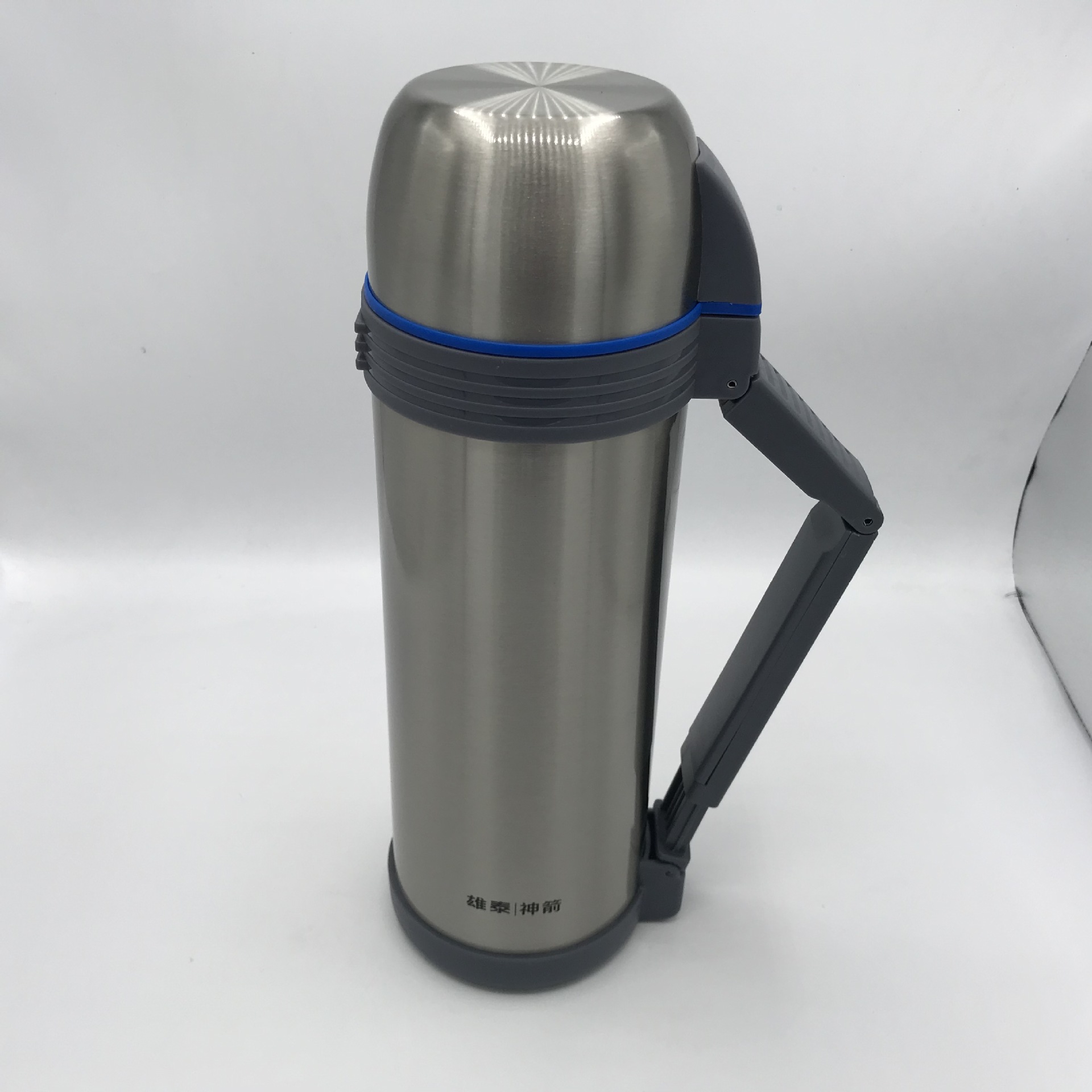 雄泰大容量保温杯户外旅游水壶 家用不锈钢双层保温1.8l杯
