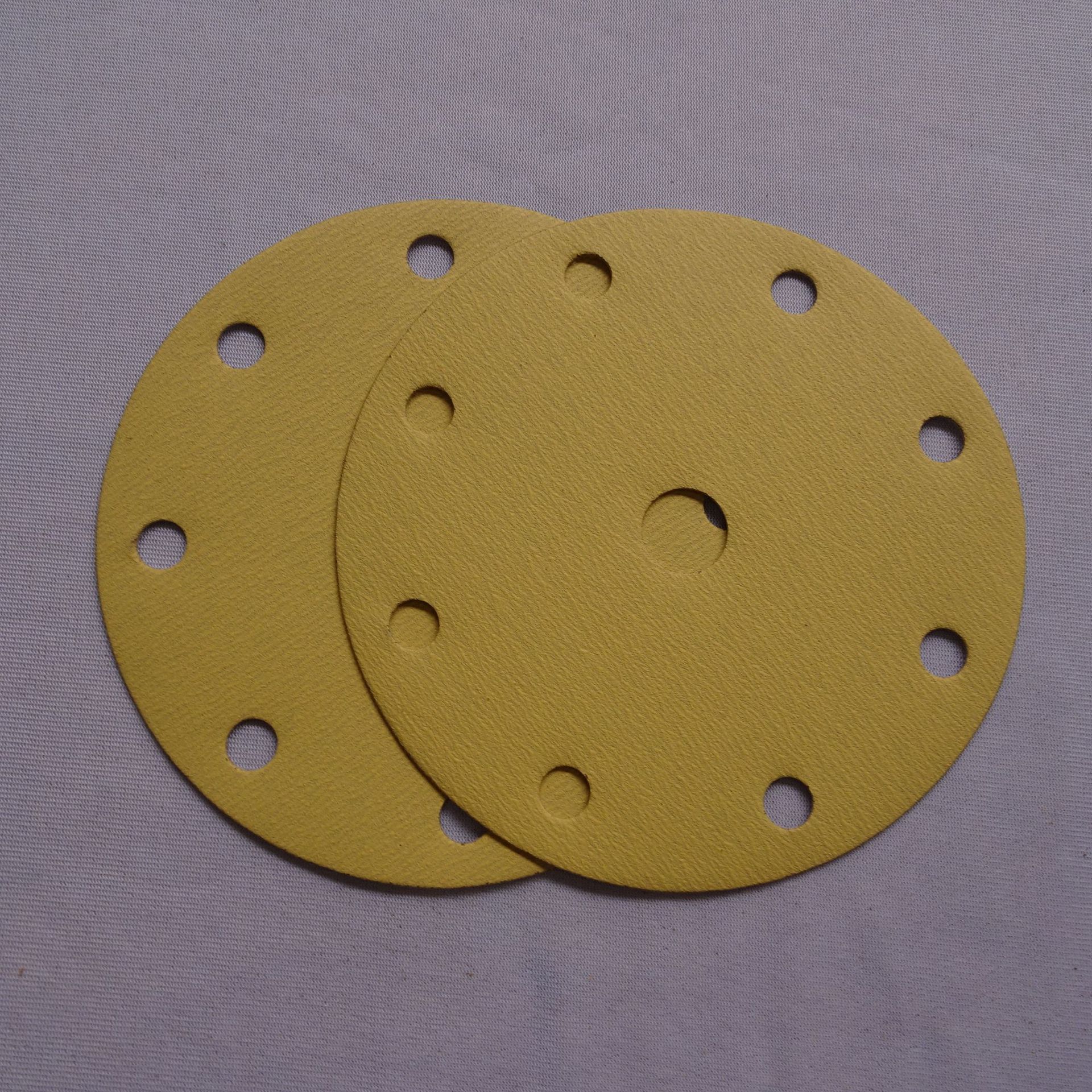 厂家直供6寸黄砂拉绒片抛光打磨汽车漆面砂纸美容护理砂纸