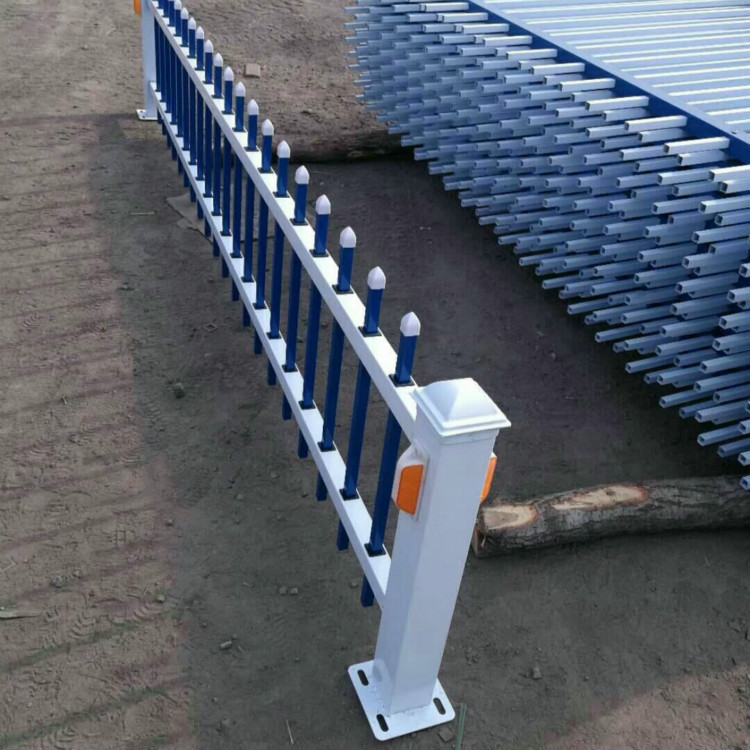 pvc塑钢护栏草坪护栏花坛围栏栅栏定制草坪围栏花园护栏定制