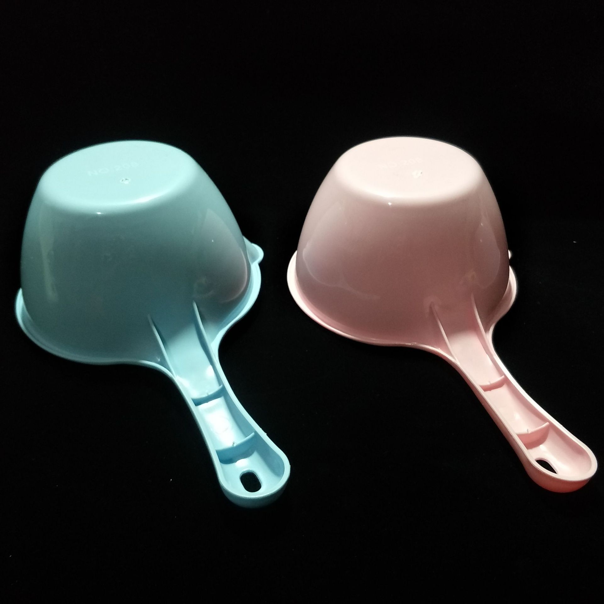 加厚实色水瓢pp塑料水勺厨房塑料水舀2元店两元超市二元店批发