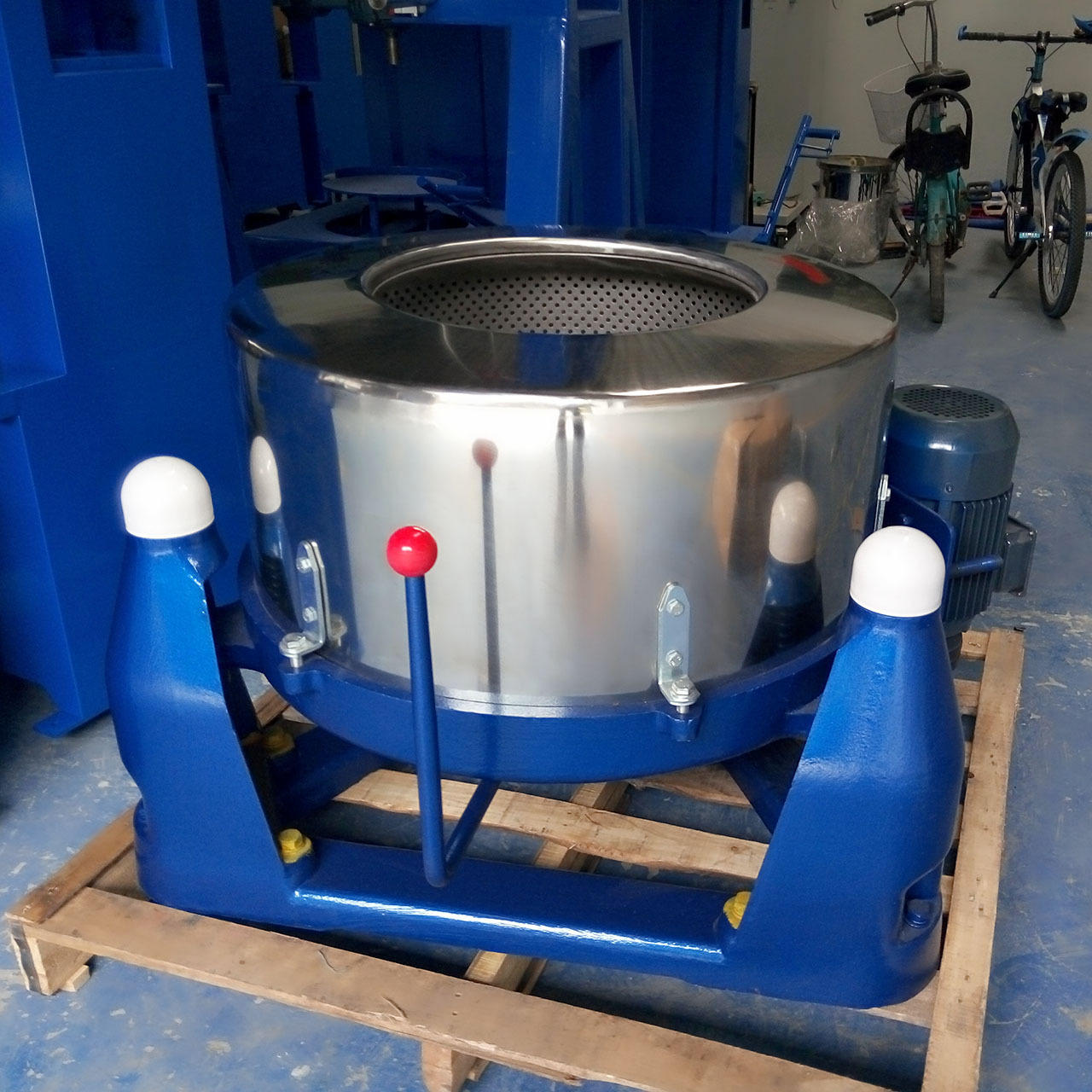 现货供应三足式上部卸料离心机  工业用脱水机 塑料甩干机