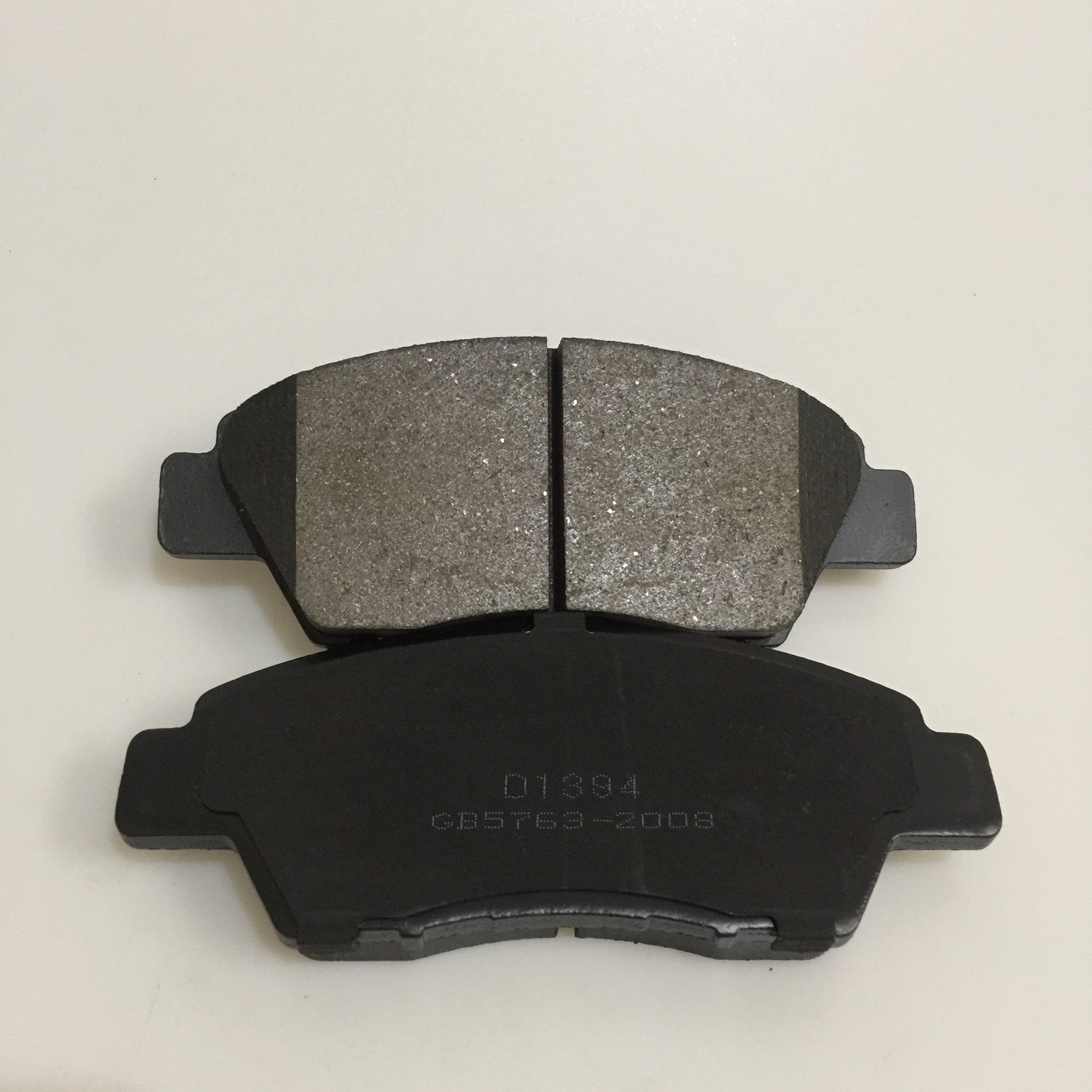 新飞度前刹车片本田锋范刹车片前凌派刹车片d1394陶瓷片招代理商