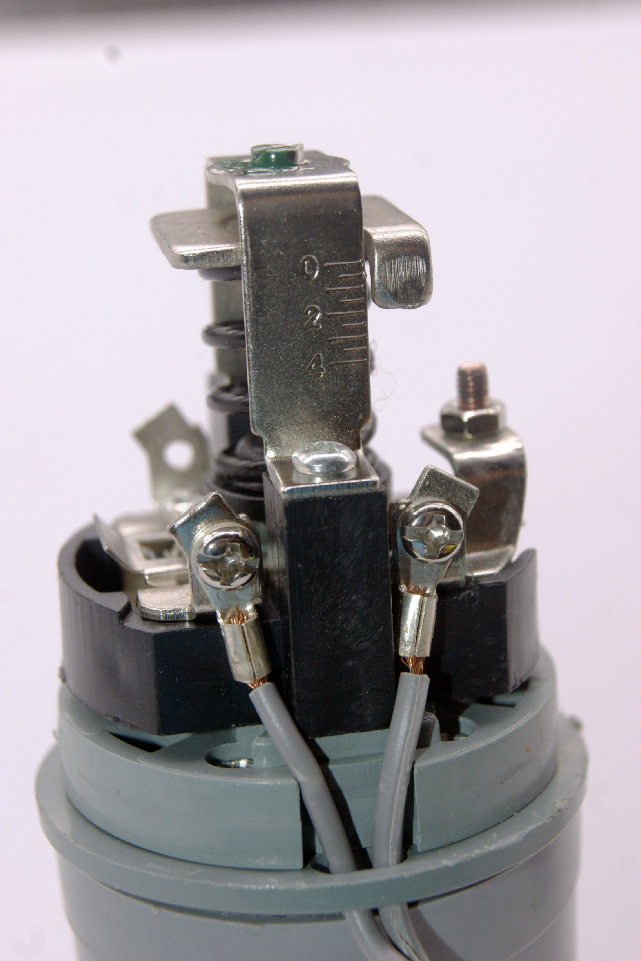 压力开关水泵配件自吸泵压力开关家用自吸泵压力控制器