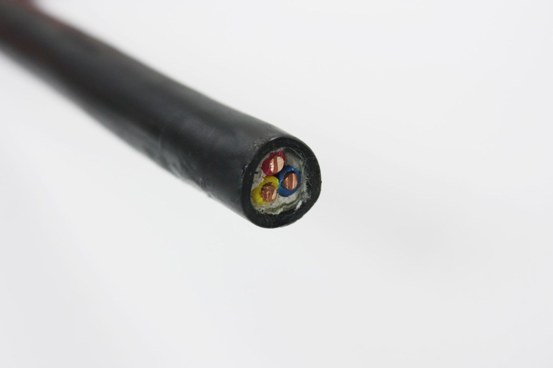 国标电缆yjv3x4低烟无卤三芯电源护套高压电缆线yjv铜芯动力电缆