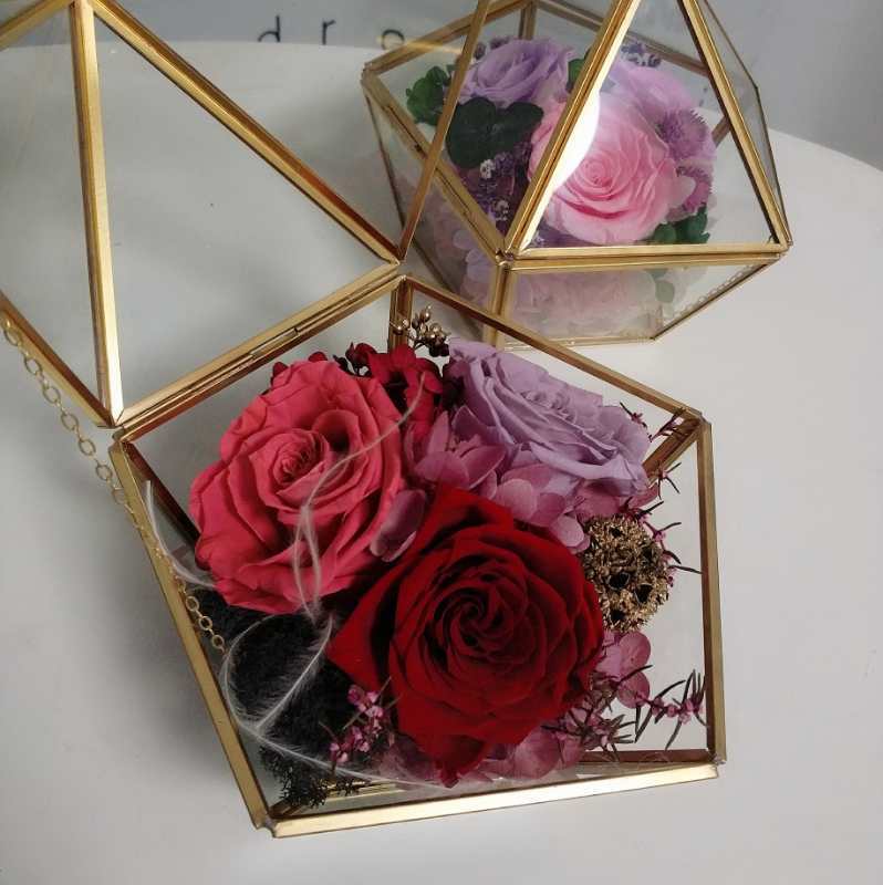 玫瑰永生花七夕情人节创意礼物玻璃罩家庭摆件保鲜花干花花艺制品