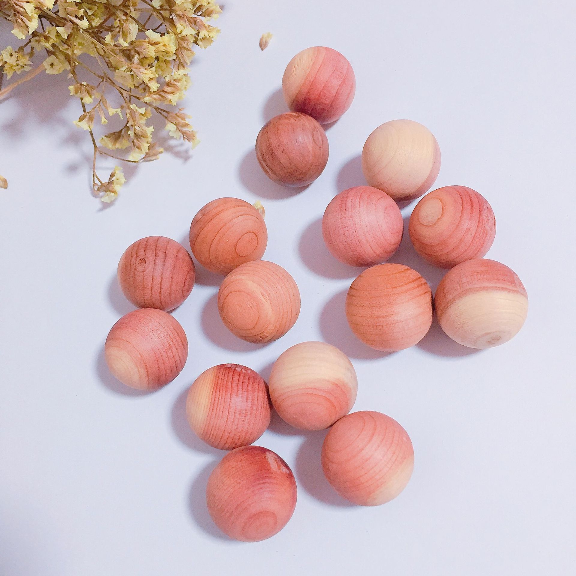 lmc201 雪松球 天然香木圆珠 衣柜吸湿防潮 红雪松木制品