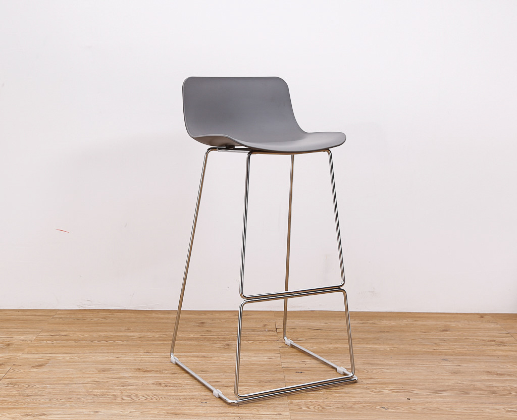 北欧简约铁艺吧椅设计师款酒吧吧凳钢塑高吧椅网红现代家用吧台凳