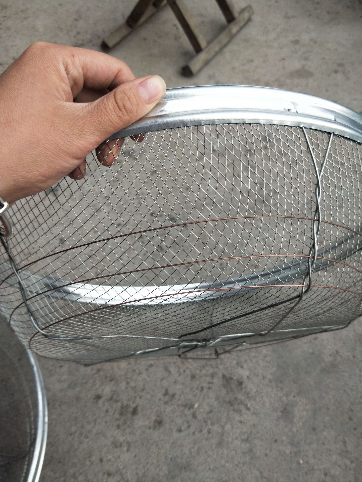农用工具普通铁筛子 农村地摊用的筛杂铁筛子 筛粮食筛碳