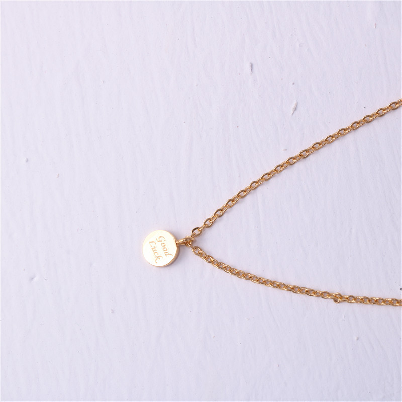 韩国14k黄金包金项链女 迷你goodluck好运福牌双面吊坠锁骨链