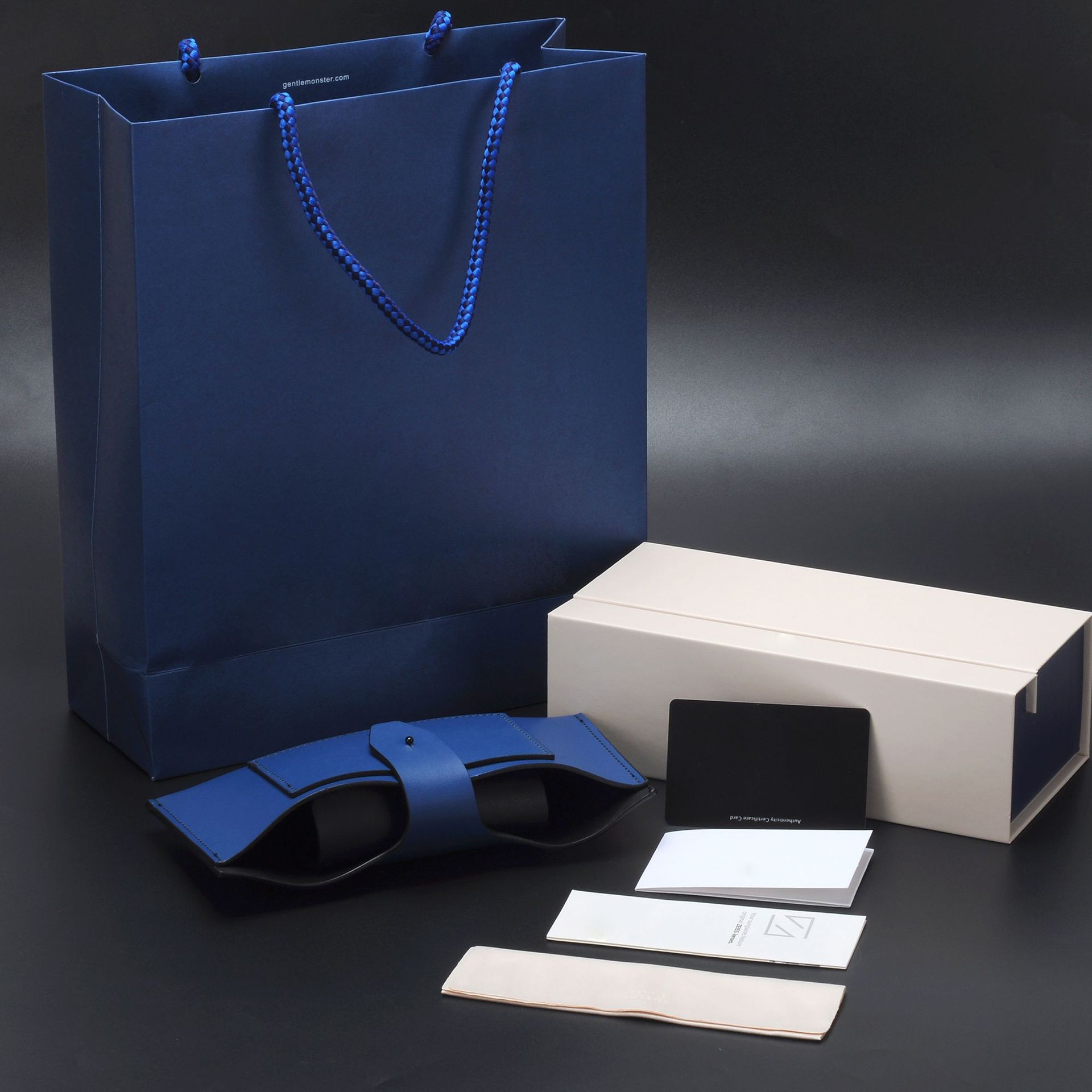 2018新款眼镜盒v太阳镜盒gm眼镜高档皮盒包装盒蓝色新款套装镜盒