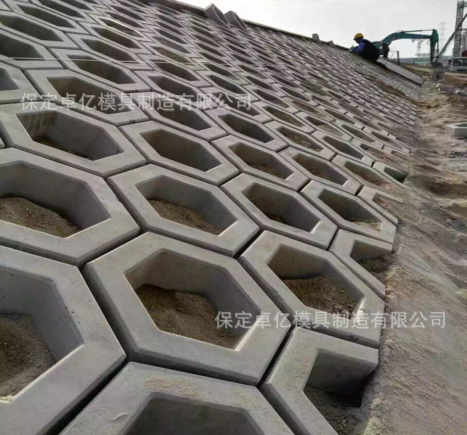 高速高铁水利河道空心六角六方块护坡模具 空心六棱块护坡模具
