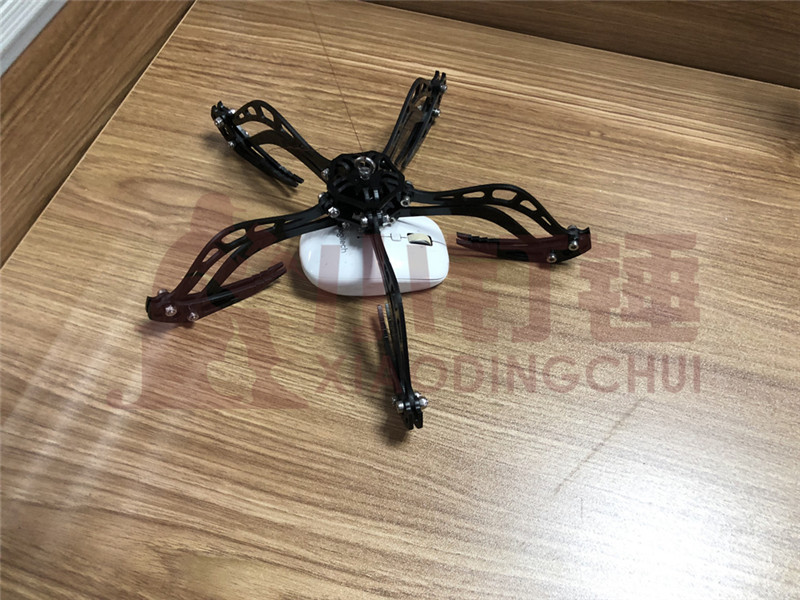 大号 四轴飞行器无人机改进mantis claw螳螂爪鹰爪机械臂 snm1900