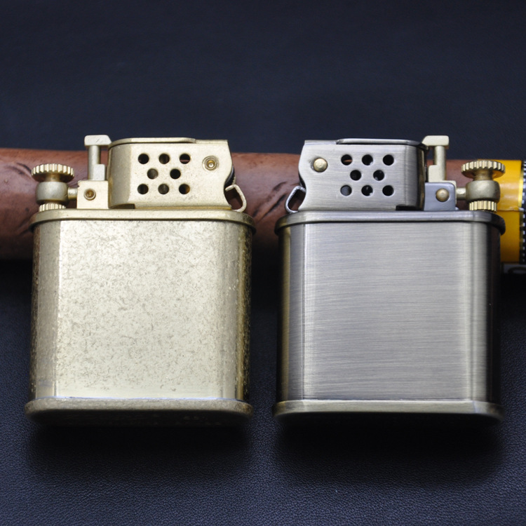 zorro佐罗黄铜煤油打火机个性复古561开锁自动弹跳打火机