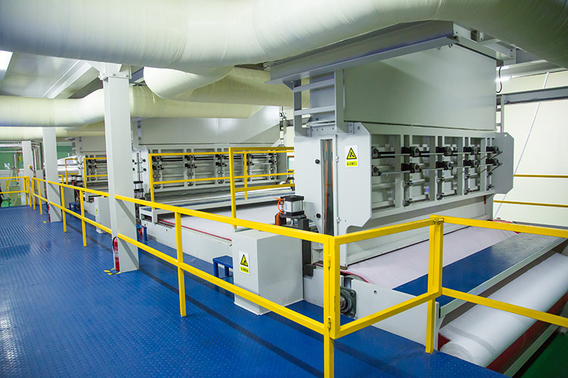 纺粘无纺布医疗卫材用sss无纺布白色12g纸尿裤用亲水厂家直销定制