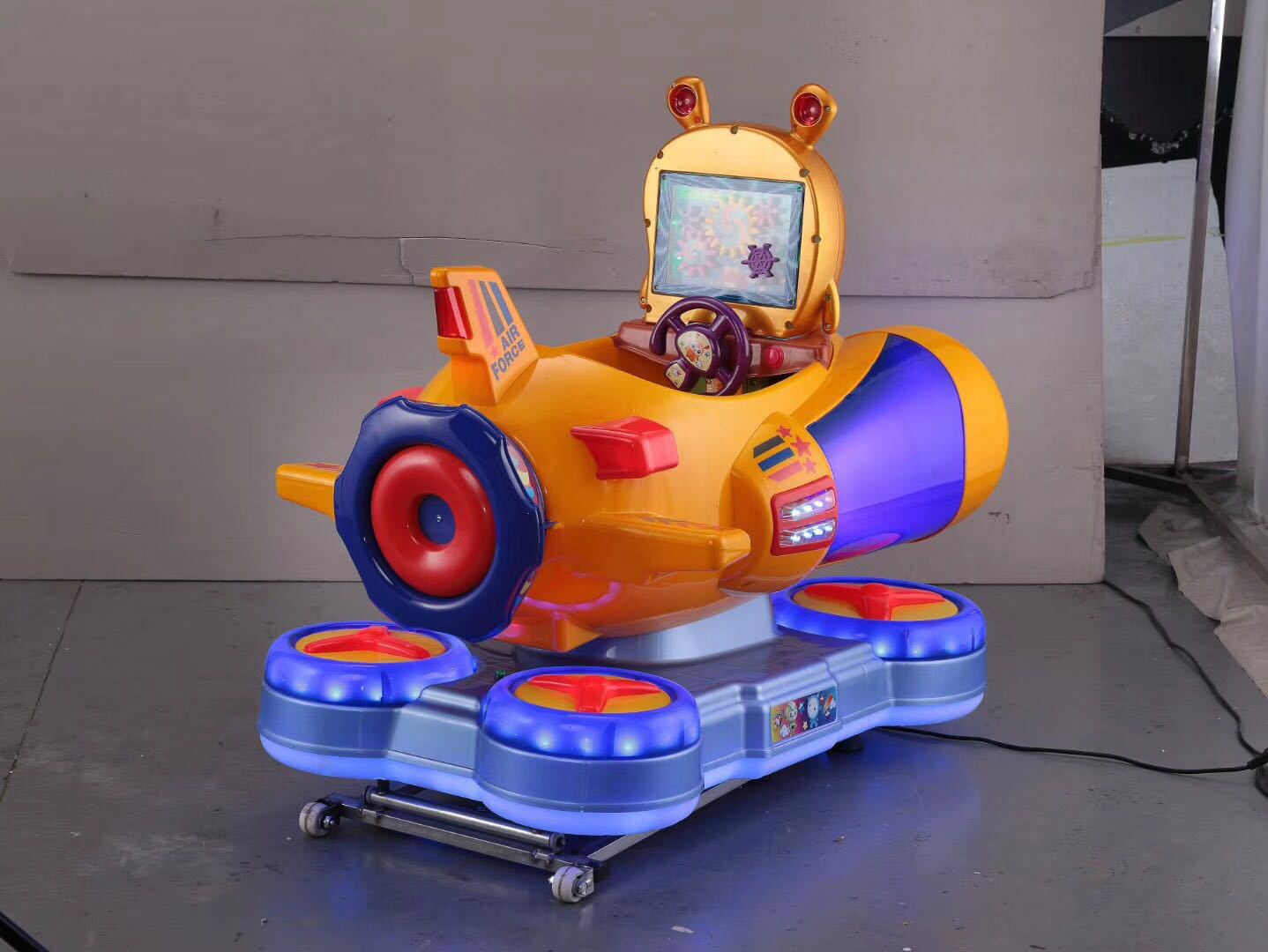 太空飞艇摇摆机 厂家直销儿童电动画屏摇摇车小孩玩具摇摇马