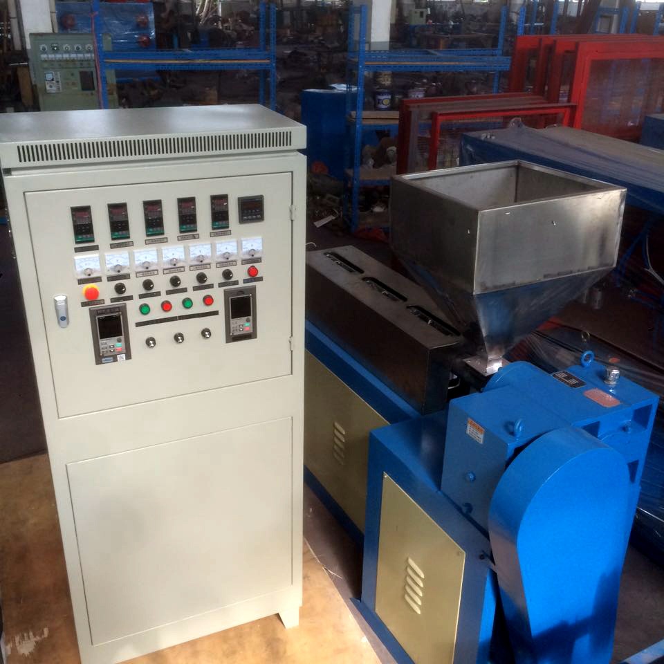 宜兴厂家供应品质款变频控制pvc塑料挤出机45型单螺杆塑料挤出机
