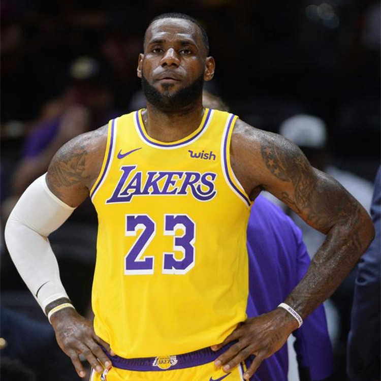 湖人队23号詹姆斯头像励志宽款运动夜光手环 硅胶腕带球迷用品