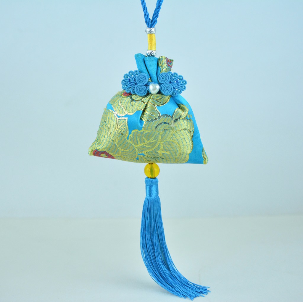 香包挂件 蝴蝶结香包钱袋车挂 汽车饰品 香包车挂件批发