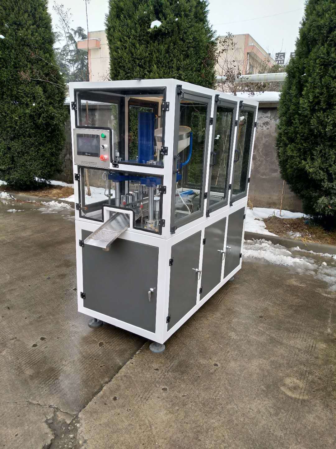 常州厂家供应ls_16t陶瓷粉末成型机 陶瓷压片机加工定制