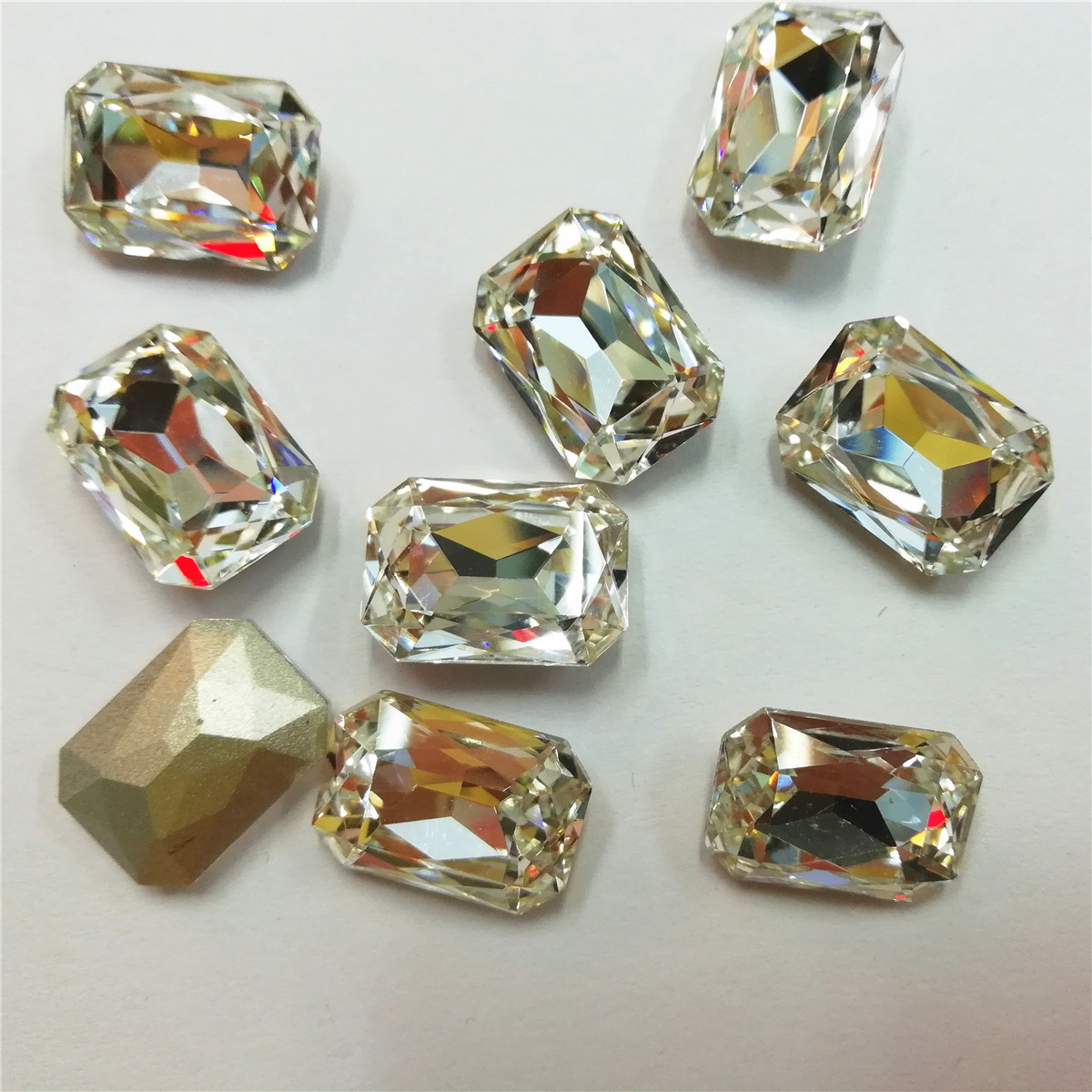 现货批发礼服表演服婚纱diy饰品服装纺织辅料 水晶玻璃钻玻璃石