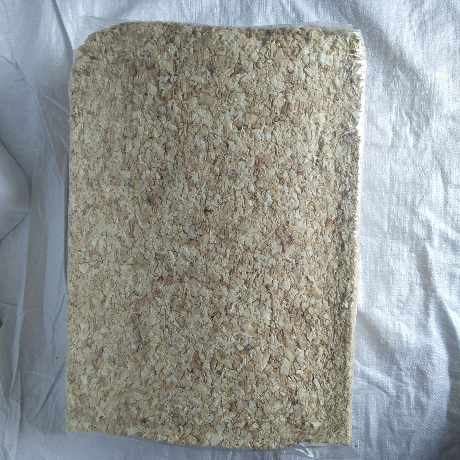 宠物实验室动物垫料白杨木木屑仓鼠清爽散装刨花垫料龙猫