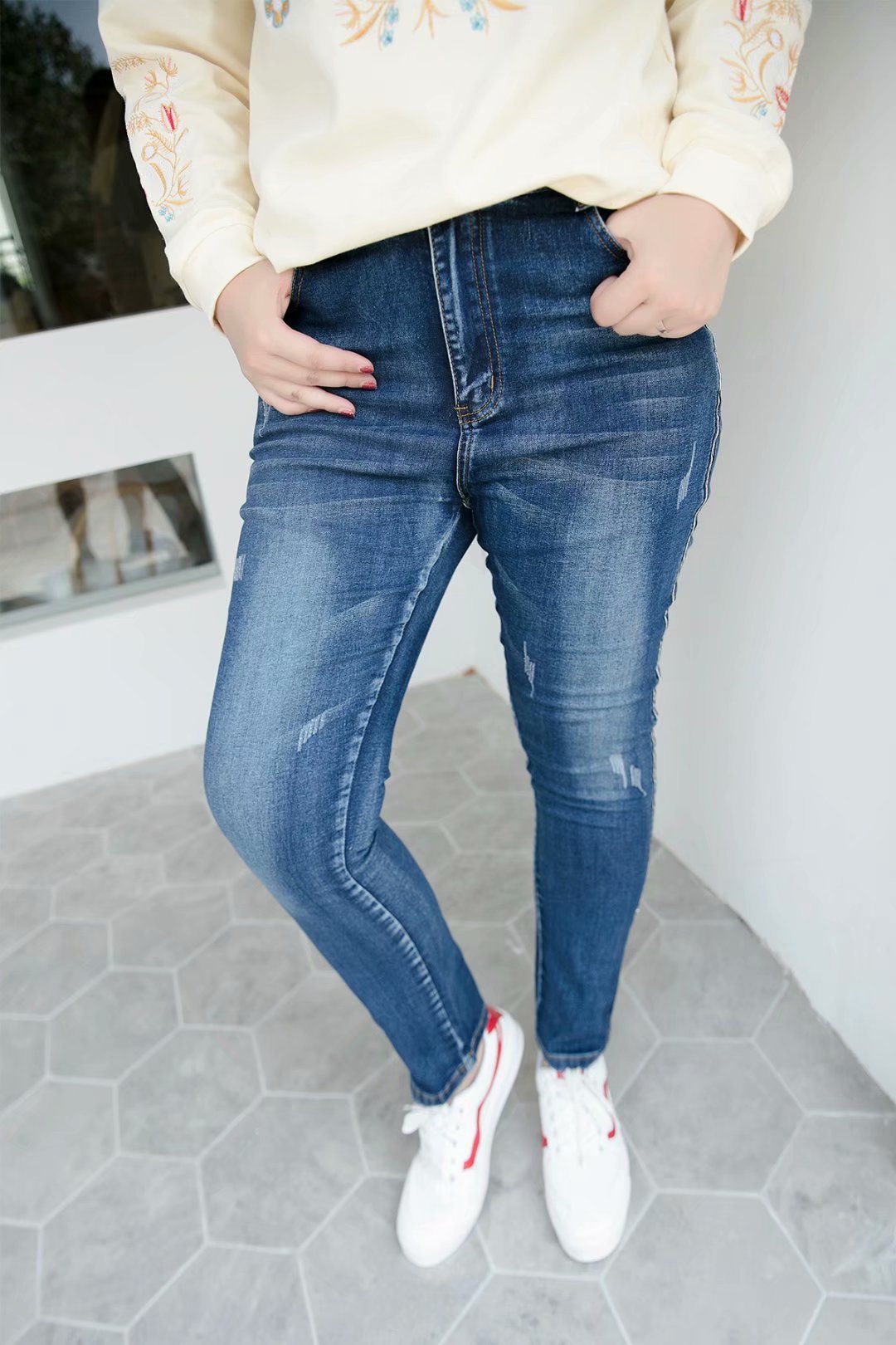 胖妹妹时尚高腰织带休闲牛仔裤秋季百搭弹力显瘦大码长裤女32618