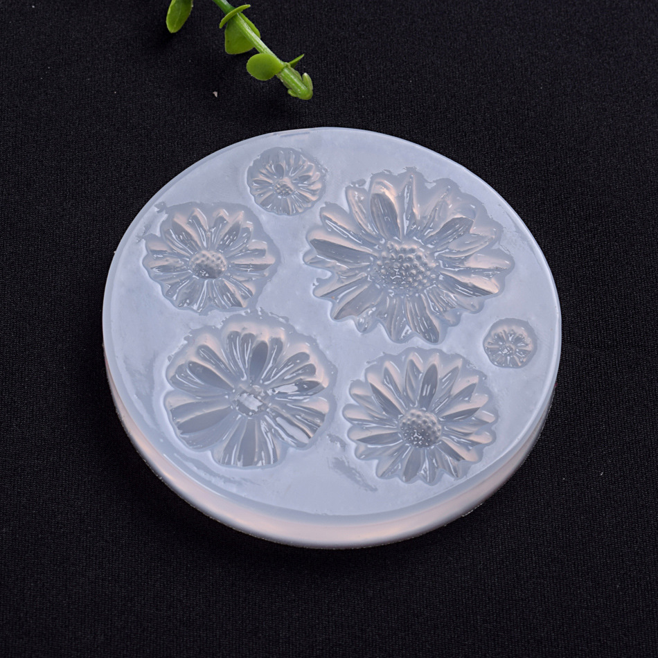 水晶滴胶diy饰品配件手机壳配饰菊花镜面水晶模具