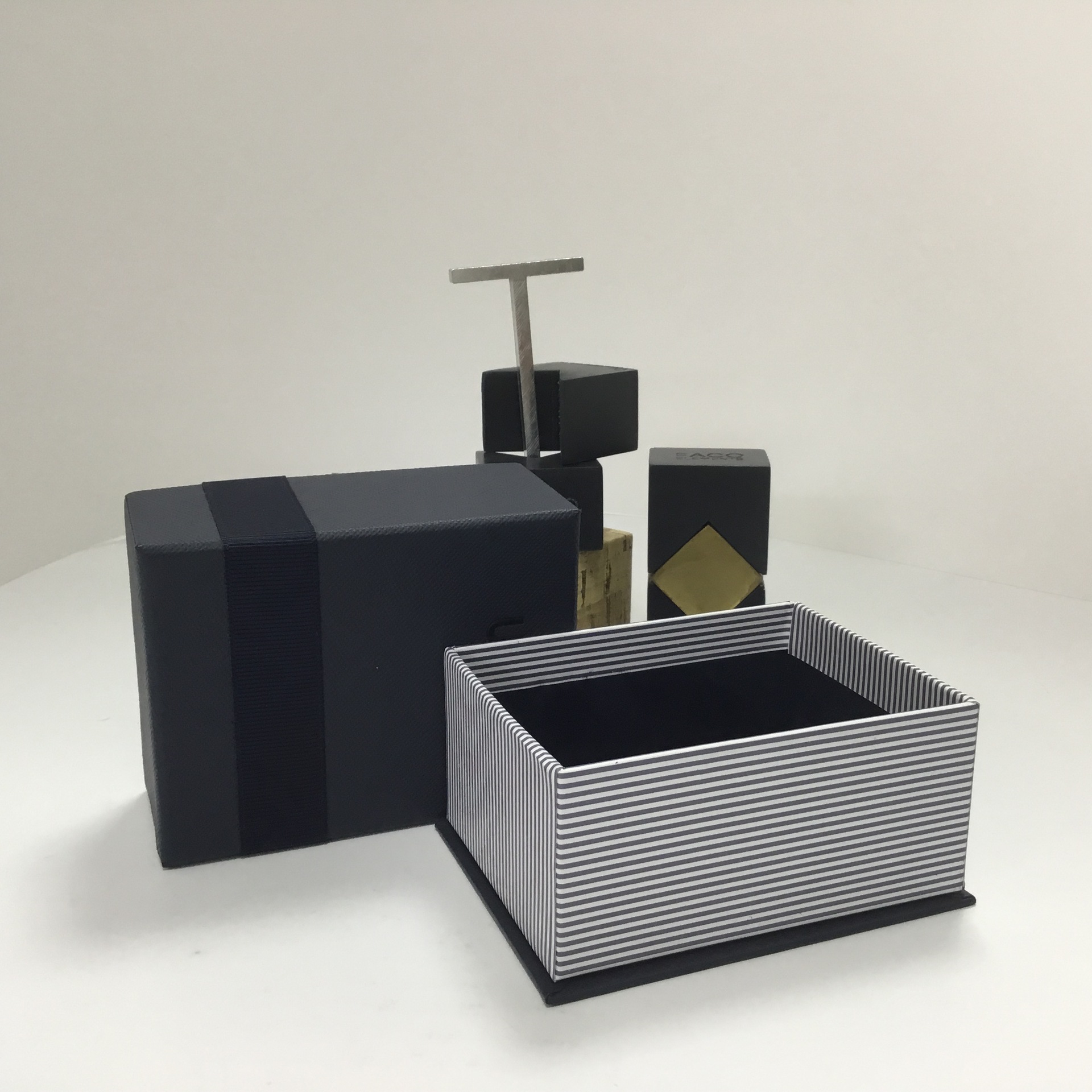 hz-46 材质 纸/纸板 包装层次 运输包装 包装型式 包装盒 用途 珠宝