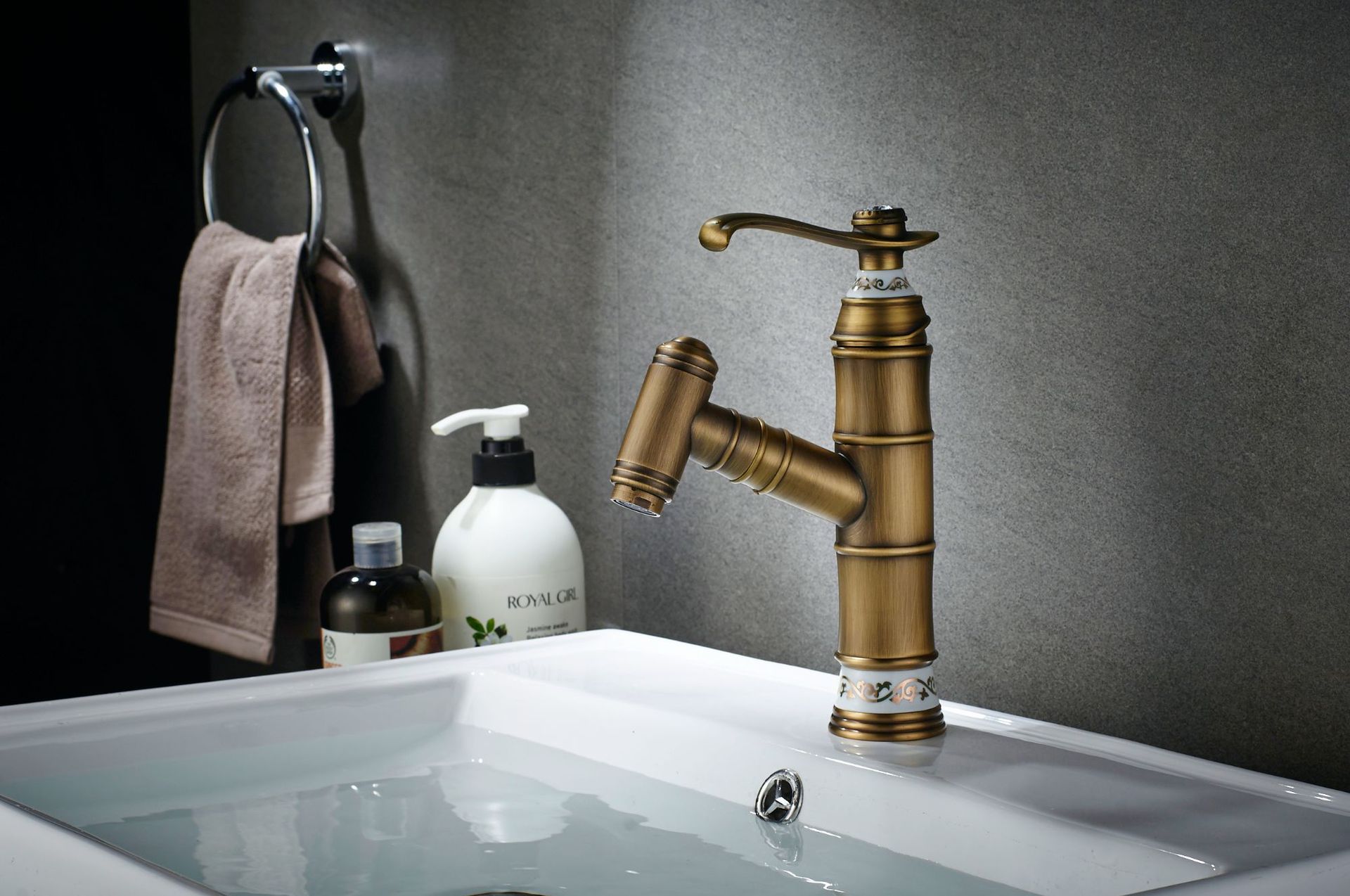 新款网红抽拉全铜电镀水龙头升降抽拉面盆龙头卫生间龙头水龙头铜