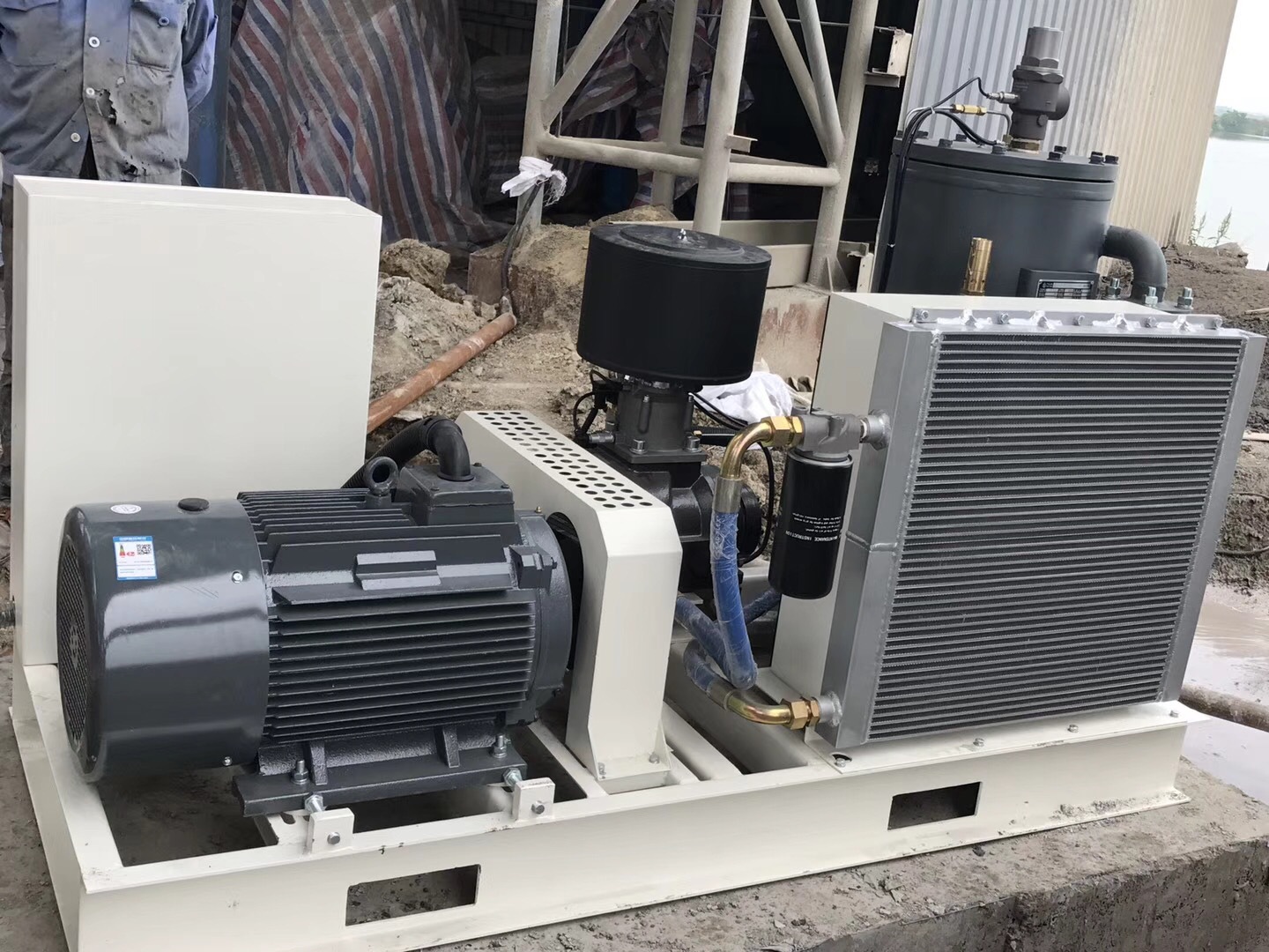 压缩机气泵水泥搅拌站罐车粉粒颗粒物料输送专用低压螺杆空压机