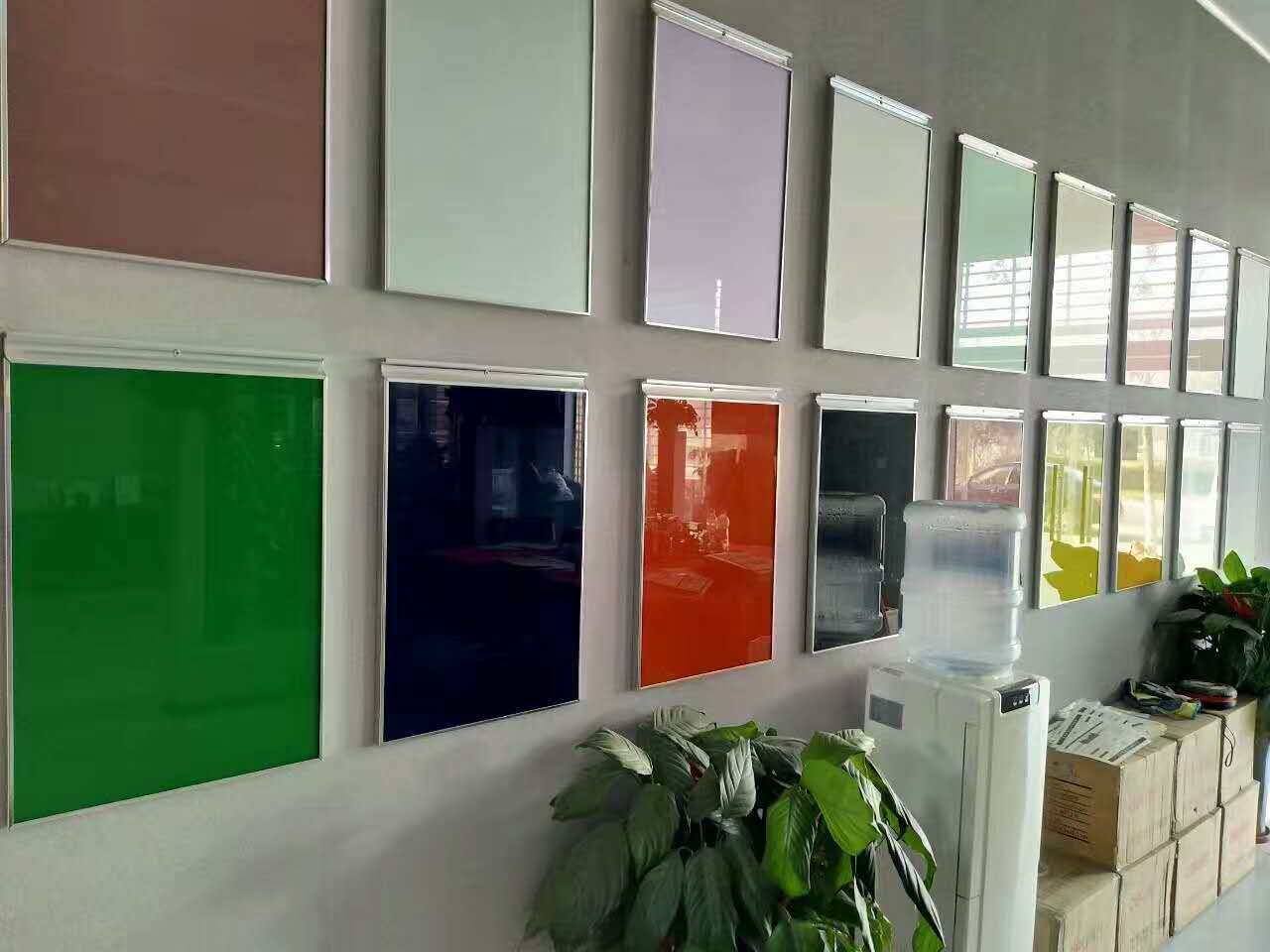 加工3mm面板钢化玻璃 冰箱隔板钢化玻璃广告牌丝印玻璃