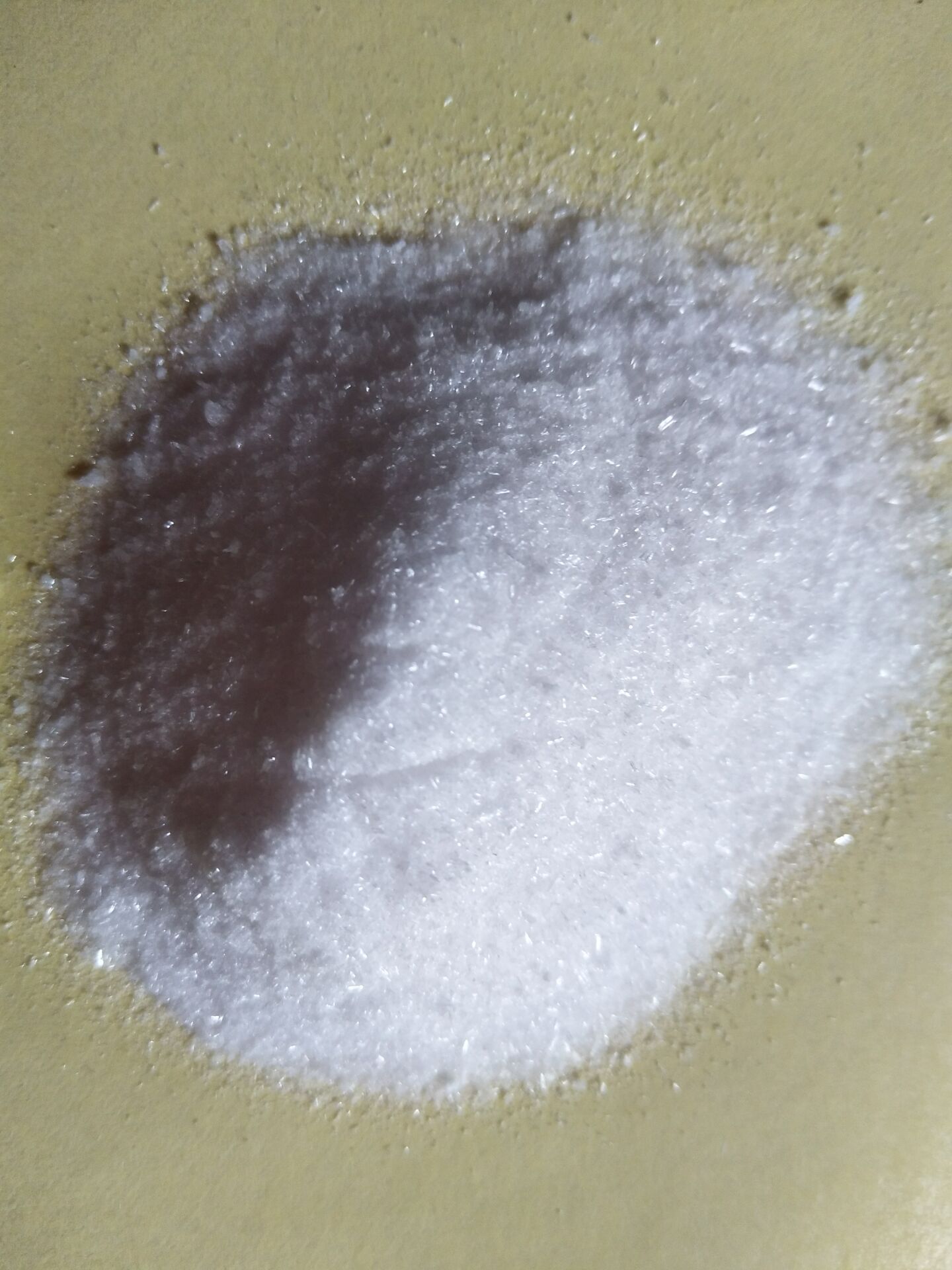 99% cas号84380-01-8 a-熊果苷 实物图