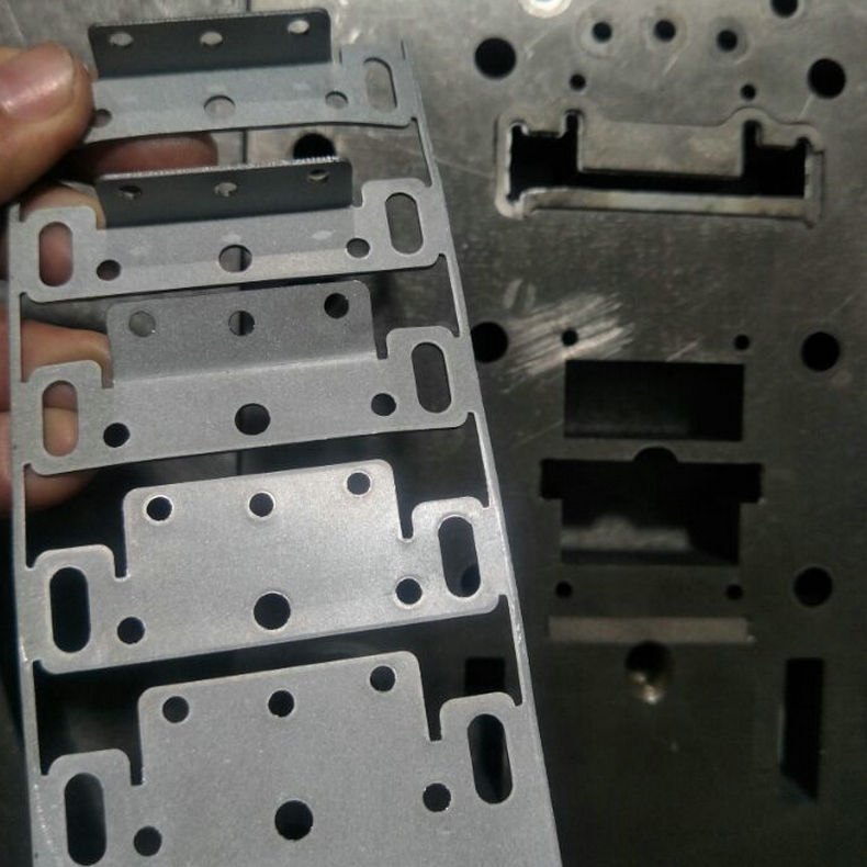连续模支架 拉伸连续模 钣金冲压连续模 连续模冲压加工